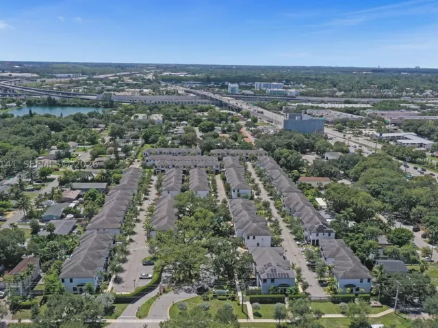 Продажа дома по адресу 2805 SW 17 Avenue 0 - фото 9372655