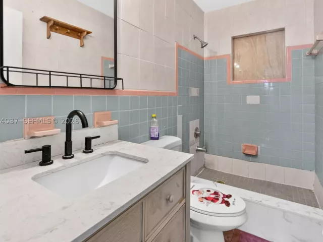 Продажа дома по адресу 17950 NW 6th court - фото 9372582