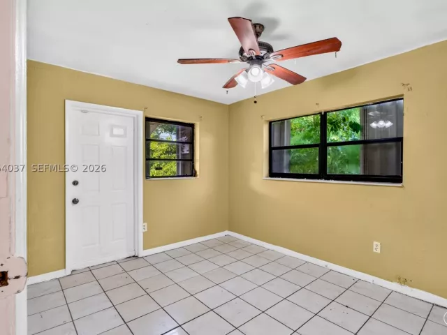 Продажа дома по адресу 17950 NW 6th court - фото 9372583