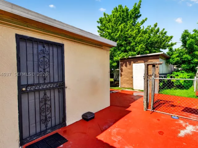 Продажа дома по адресу 17950 NW 6th court - фото 9372593