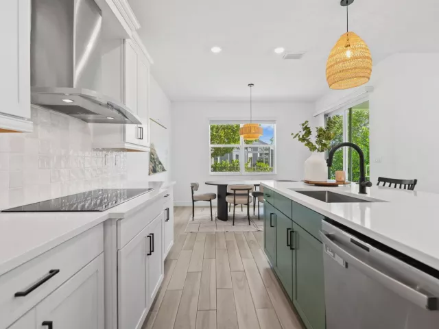 Продажа дома по адресу 1131 VERDE Court - фото 9375511