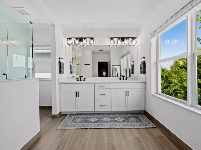 Продажа дома по адресу 1131 VERDE Court - фото 9375517
