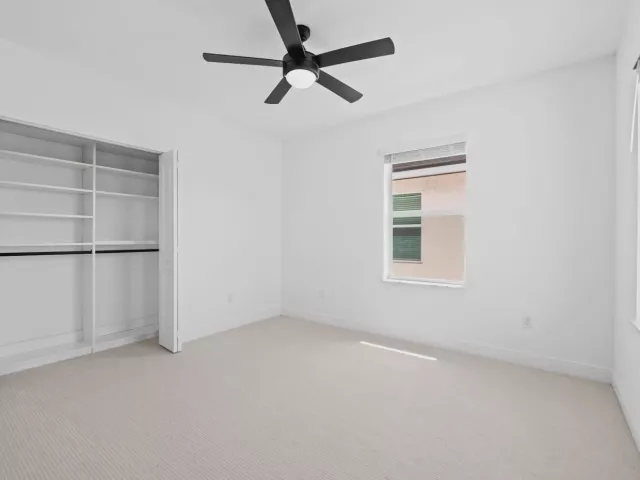 Продажа дома по адресу 1131 VERDE Court - фото 9375525