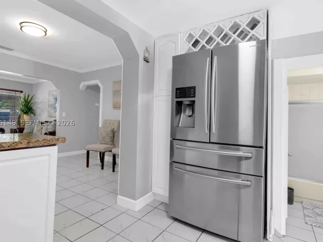 Продажа дома по адресу 3030 NW 90th St - фото 9373115