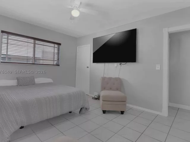 Продажа дома по адресу 3030 NW 90th St - фото 9373123