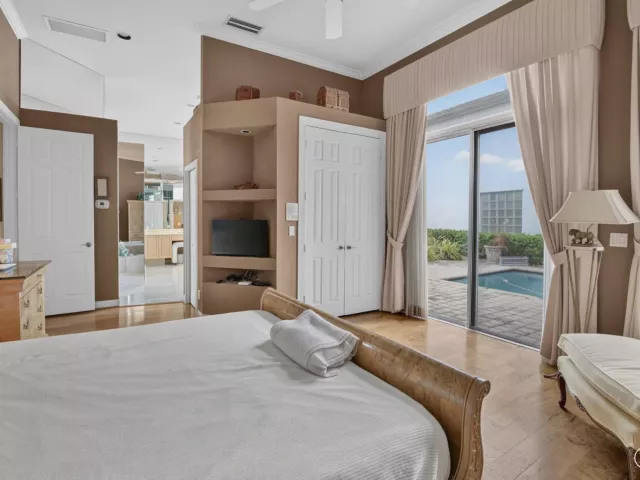 Продажа дома по адресу 6295 NW 43RD Terrace - фото 9379601