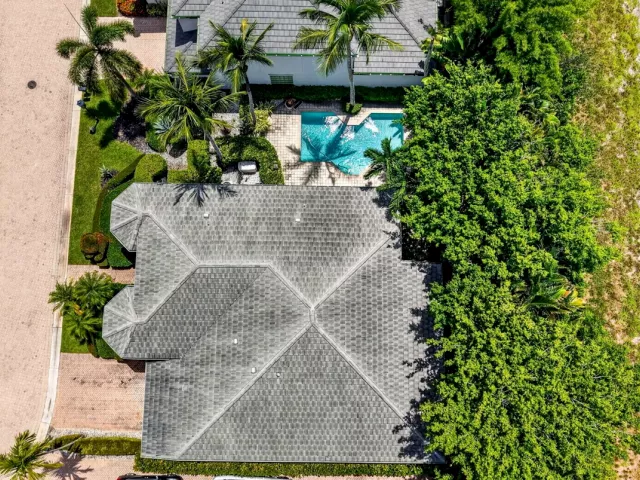 Продажа дома по адресу 6295 NW 43RD Terrace - фото 9379619