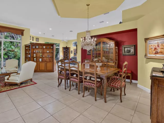 Продажа дома по адресу 6295 NW 43RD Terrace - фото 9379580