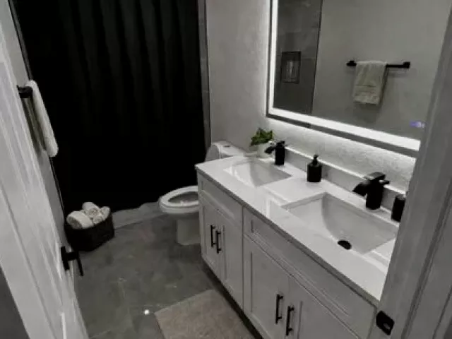 Продажа дома по адресу 520 SW 13TH Place - фото 9373427