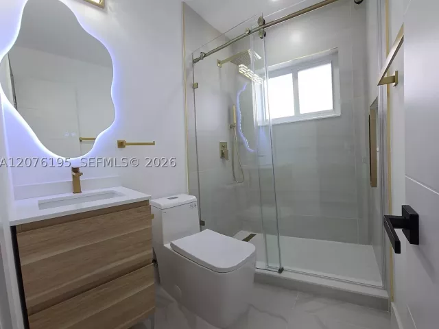 Продажа дома по адресу 9612 Grand Canal Dr - фото 9373606
