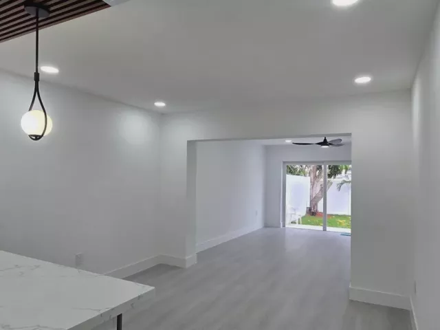 Продажа дома по адресу 9612 Grand Canal Dr - фото 9373602
