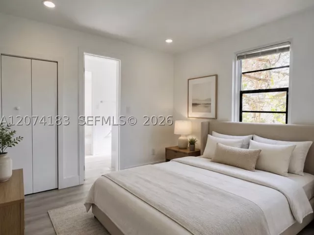 Продажа дома по адресу 3351 NW 52nd St - фото 9374111