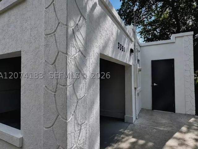 Продажа дома по адресу 3351 NW 52nd St - фото 9374097