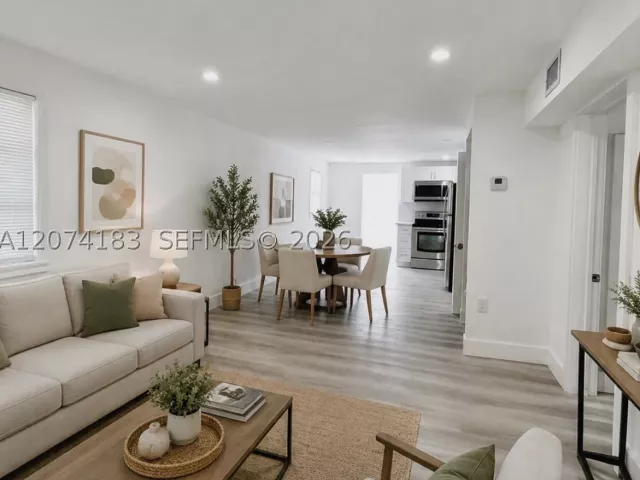 Продажа дома по адресу 3351 NW 52nd St - фото 9374100