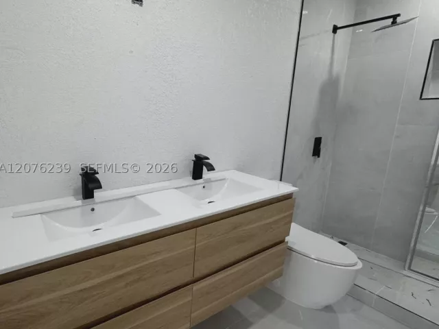 Продажа дома по адресу 10830 SW 160th St - фото 9383764