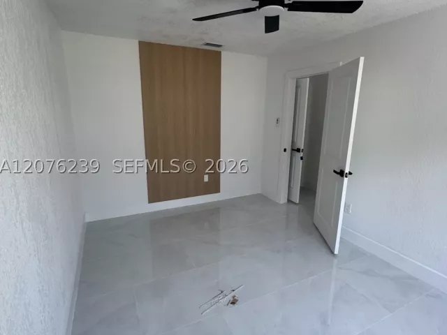Продажа дома по адресу 10830 SW 160th St - фото 9383765