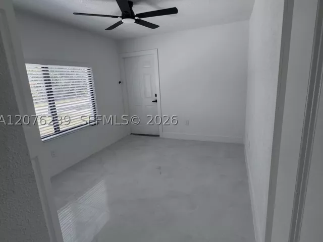 Продажа дома по адресу 10830 SW 160th St - фото 9383766