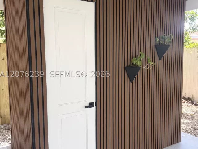 Продажа дома по адресу 10830 SW 160th St - фото 9383772