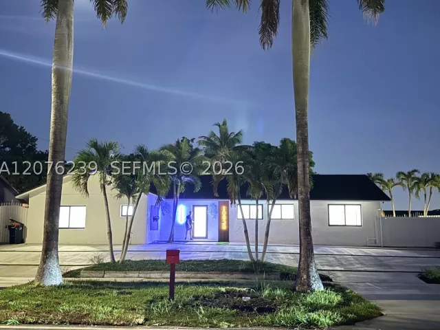Продажа дома по адресу 10830 SW 160th St - фото 9383758