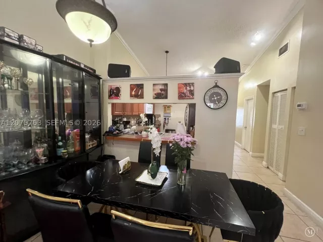 Продажа дома по адресу 6028 SW 147th Pl - фото 9374155