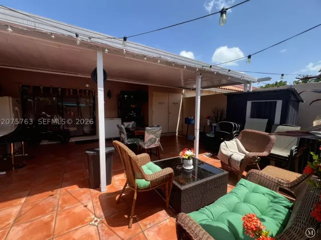 Продажа дома по адресу 6028 SW 147th Pl - фото 9374163