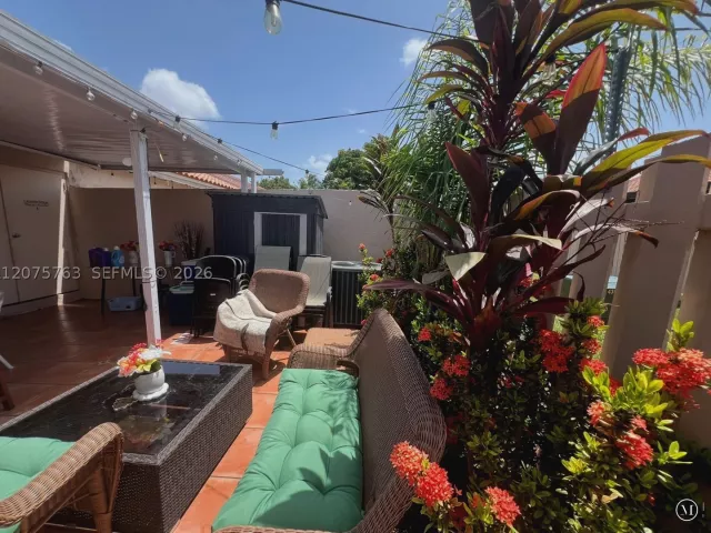 Продажа дома по адресу 6028 SW 147th Pl - фото 9374164