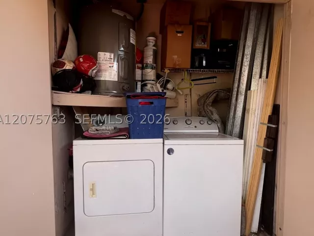 Продажа дома по адресу 6028 SW 147th Pl - фото 9374172