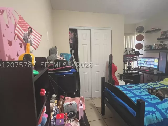 Продажа дома по адресу 6028 SW 147th Pl - фото 9374181