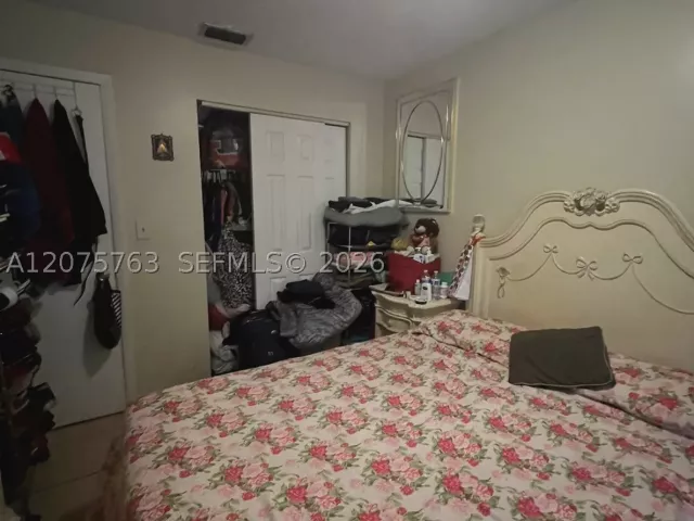 Продажа дома по адресу 6028 SW 147th Pl - фото 9374185