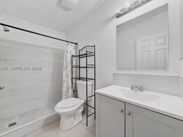 Продажа дома по адресу 6241 NW 1st Pl - фото 9374129