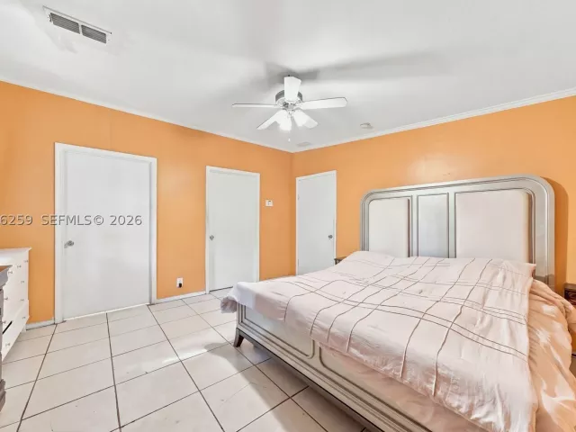 Продажа дома по адресу 6241 NW 1st Pl - фото 9374130