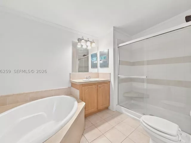 Продажа дома по адресу 6241 NW 1st Pl - фото 9374136