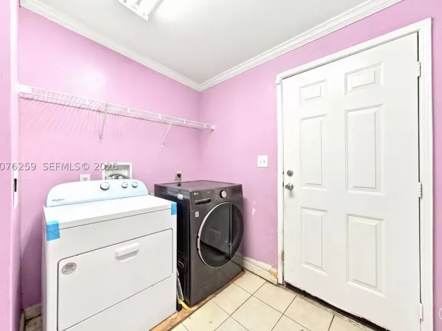 Продажа дома по адресу 6241 NW 1st Pl - фото 9374141