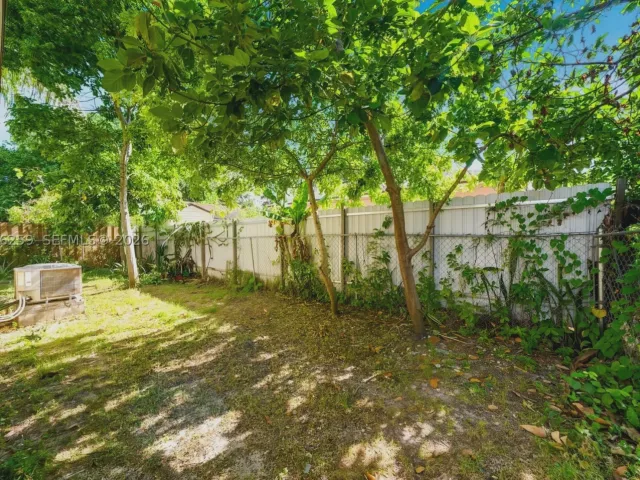 Продажа дома по адресу 6241 NW 1st Pl - фото 9374146