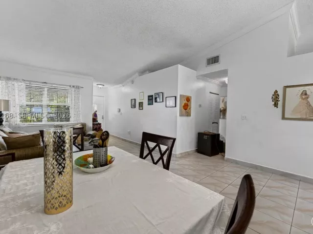 Продажа дома по адресу 25014 SW 123rd Pl - фото 9374393