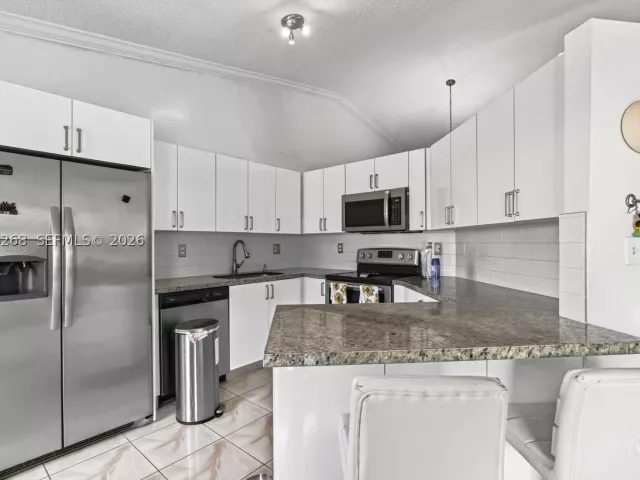 Продажа дома по адресу 25014 SW 123rd Pl - фото 9374396