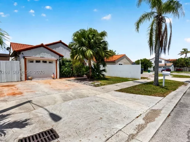 Продажа дома по адресу 25014 SW 123rd Pl - фото 9374382