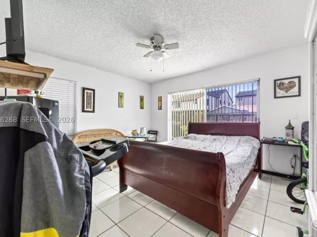 Продажа дома по адресу 25014 SW 123rd Pl - фото 9374400