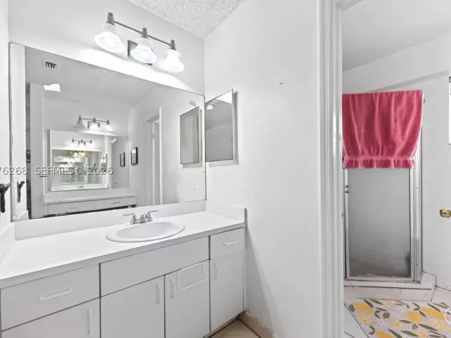 Продажа дома по адресу 25014 SW 123rd Pl - фото 9374405