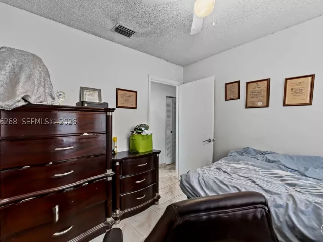Продажа дома по адресу 25014 SW 123rd Pl - фото 9374415