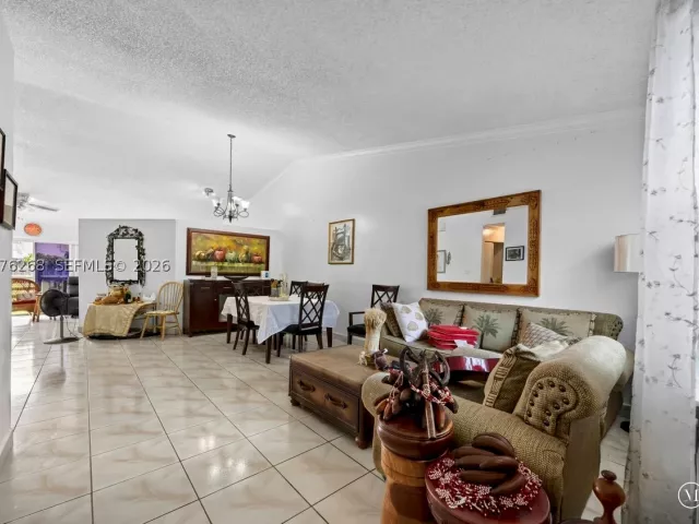 Продажа дома по адресу 25014 SW 123rd Pl - фото 9374387