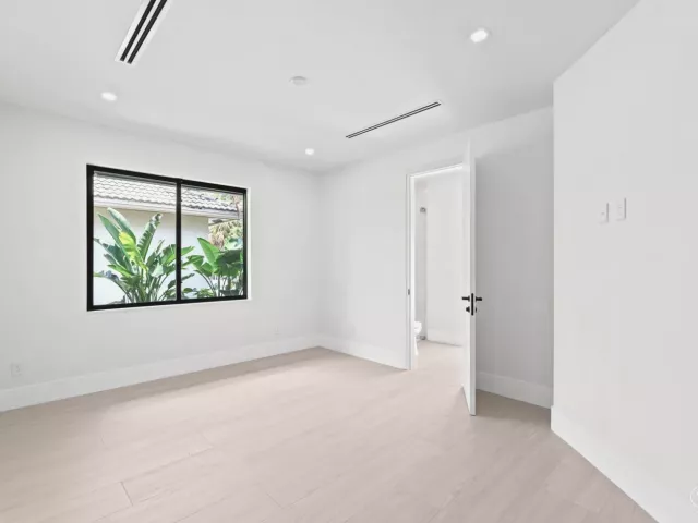 Продажа дома по адресу 17934 Milburn Way - фото 9387537