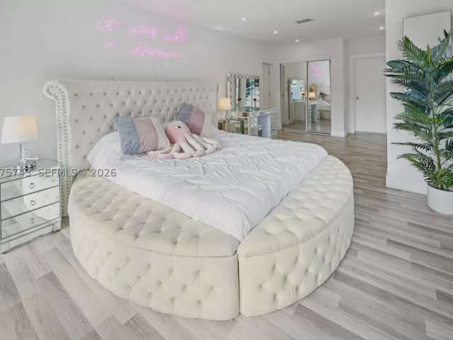 Продажа дома по адресу 1460 Marseille Dr - фото 9382165