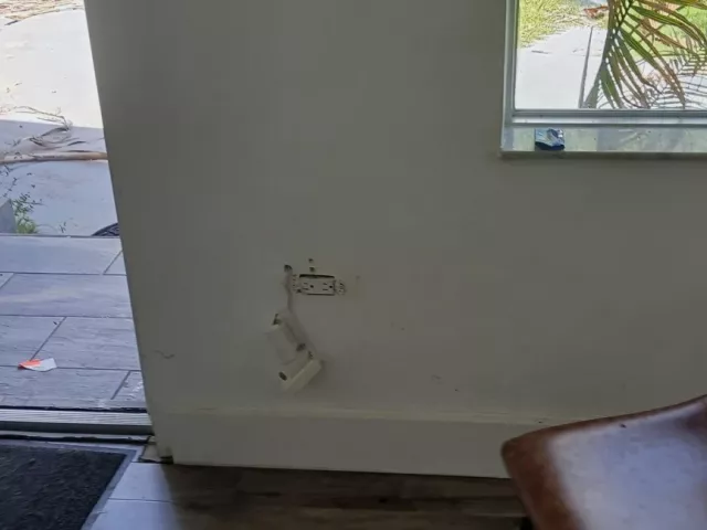 Продажа дома по адресу 1460 Marseille Dr - фото 9382185