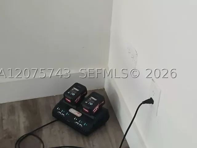 Продажа дома по адресу 1460 Marseille Dr - фото 9382190