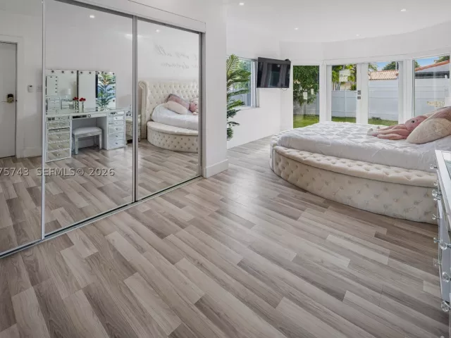 Продажа дома по адресу 1460 Marseille Dr - фото 9382166