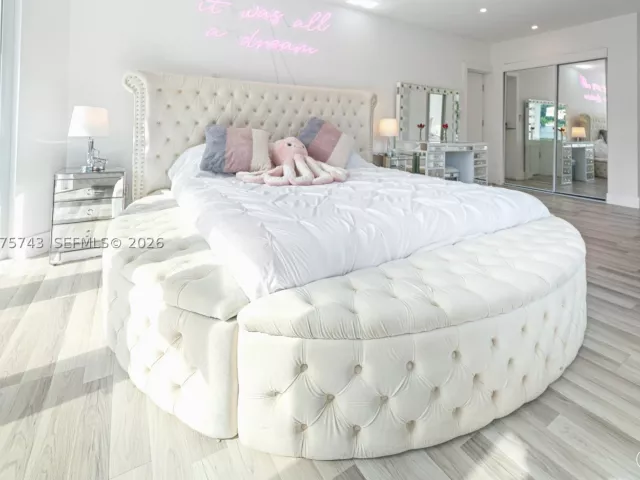 Продажа дома по адресу 1460 Marseille Dr - фото 9382168