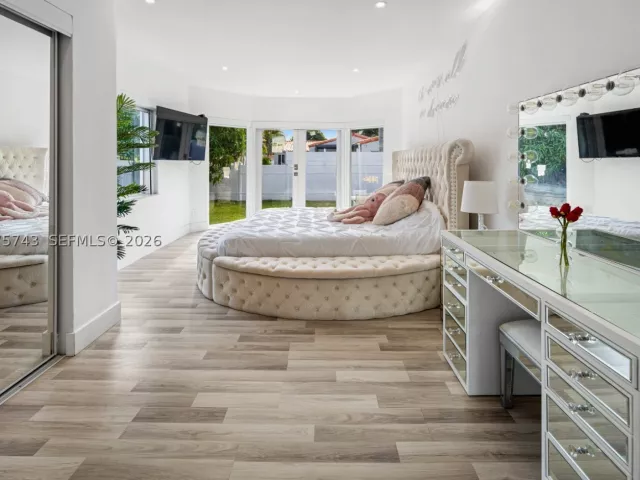 Продажа дома по адресу 1460 Marseille Dr - фото 9382171