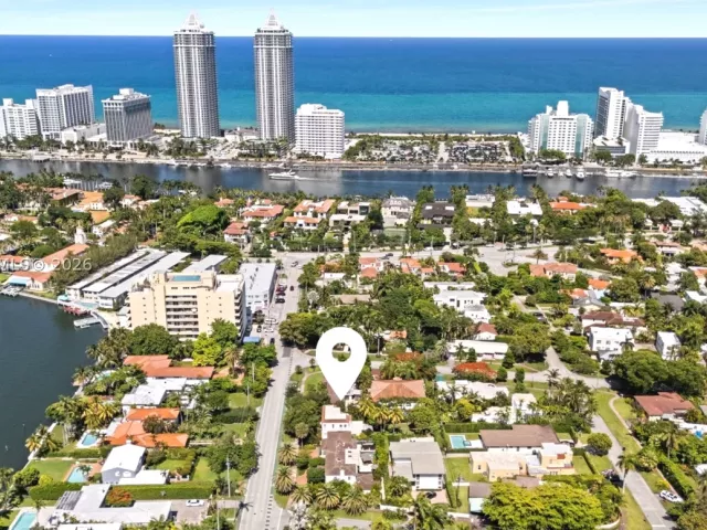 Продажа дома по адресу 524 W 47th St - фото 9374620