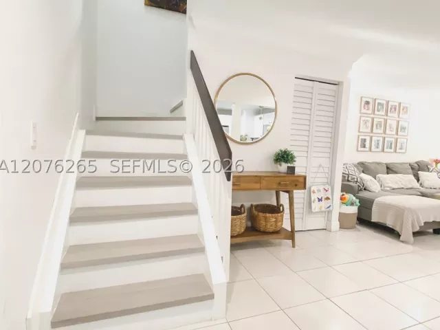 Продажа дома по адресу 10050 SW 137th Ct - фото 9374569